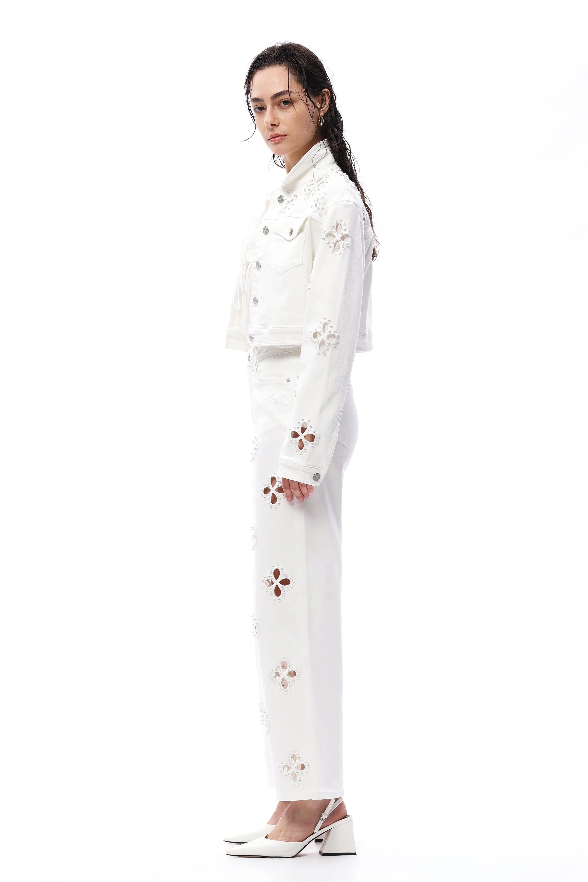 Hong Kong 28.5” Floral