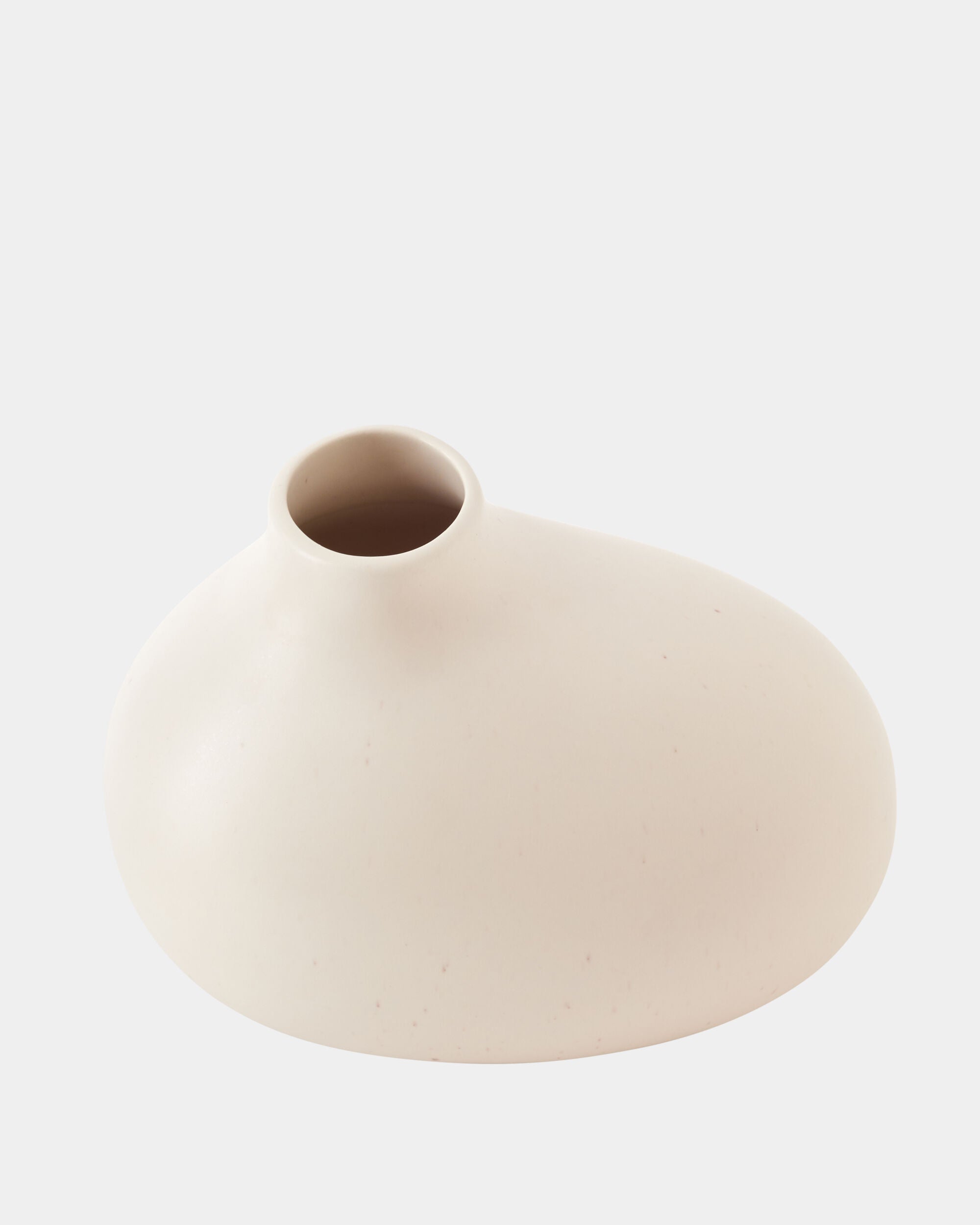 Ivory Organic Curve Vase