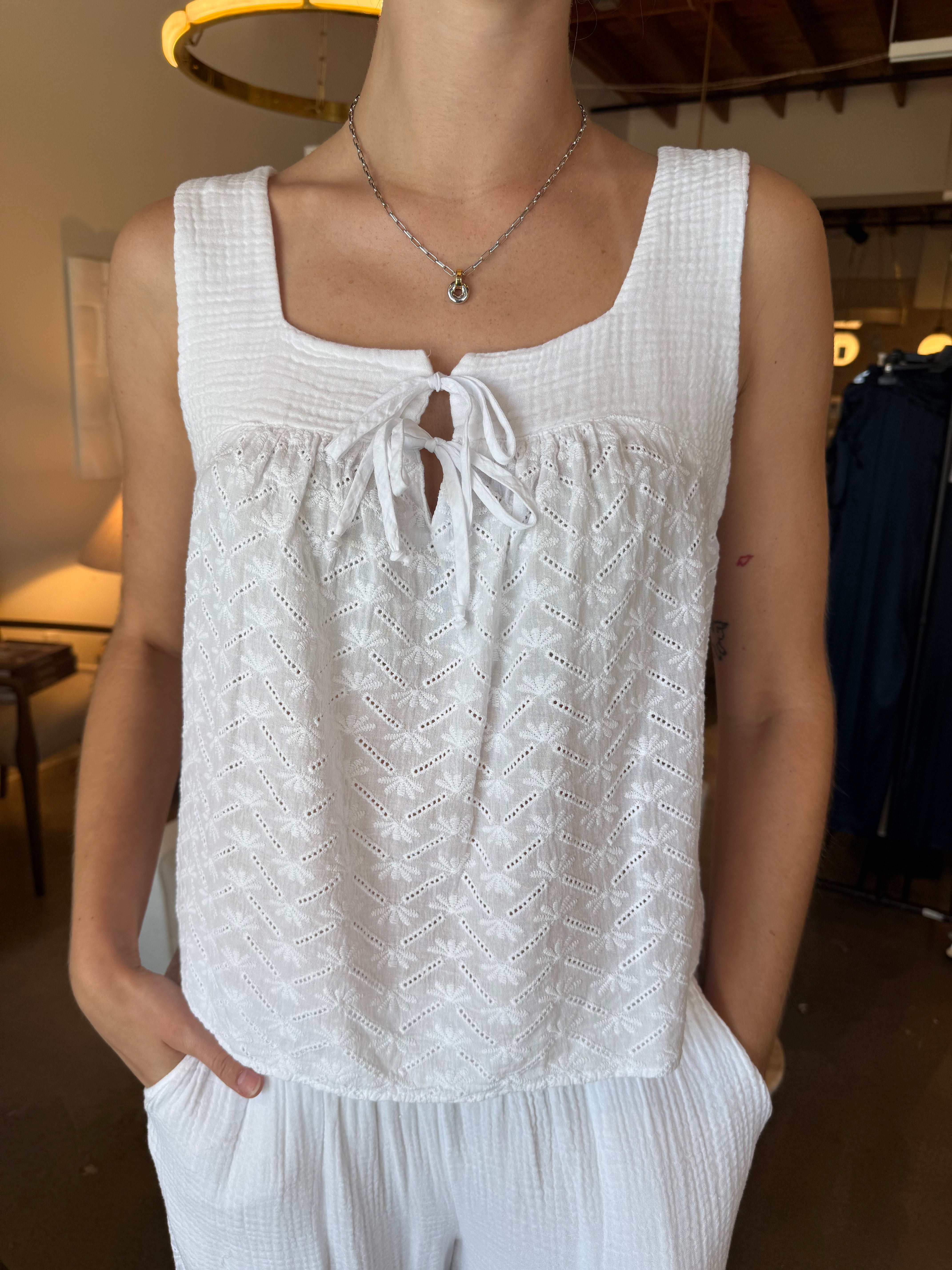 Double Tie Tank