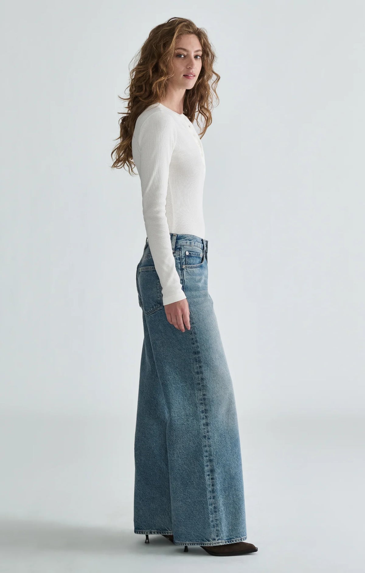 Sandy Wide Leg Jeans