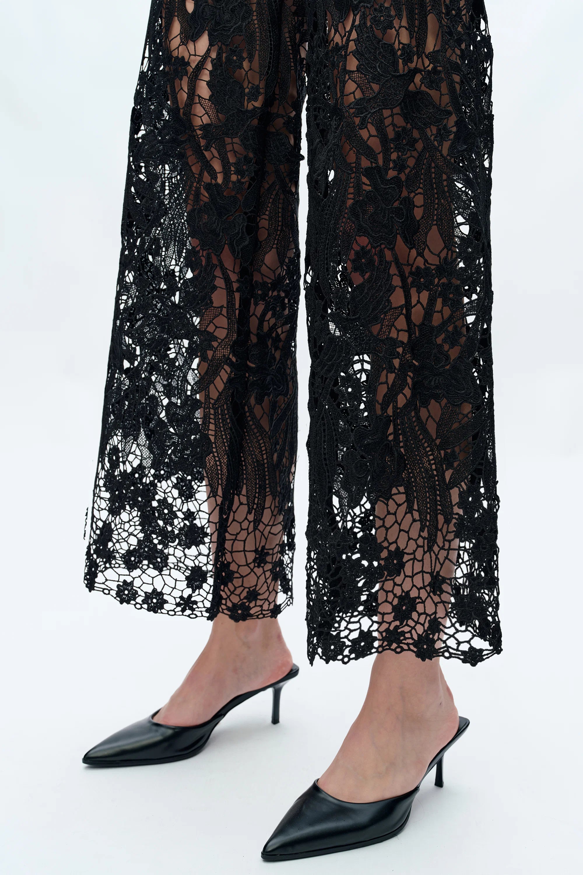 Embroidered Wide-Leg Lace Jeans With Rhinestone