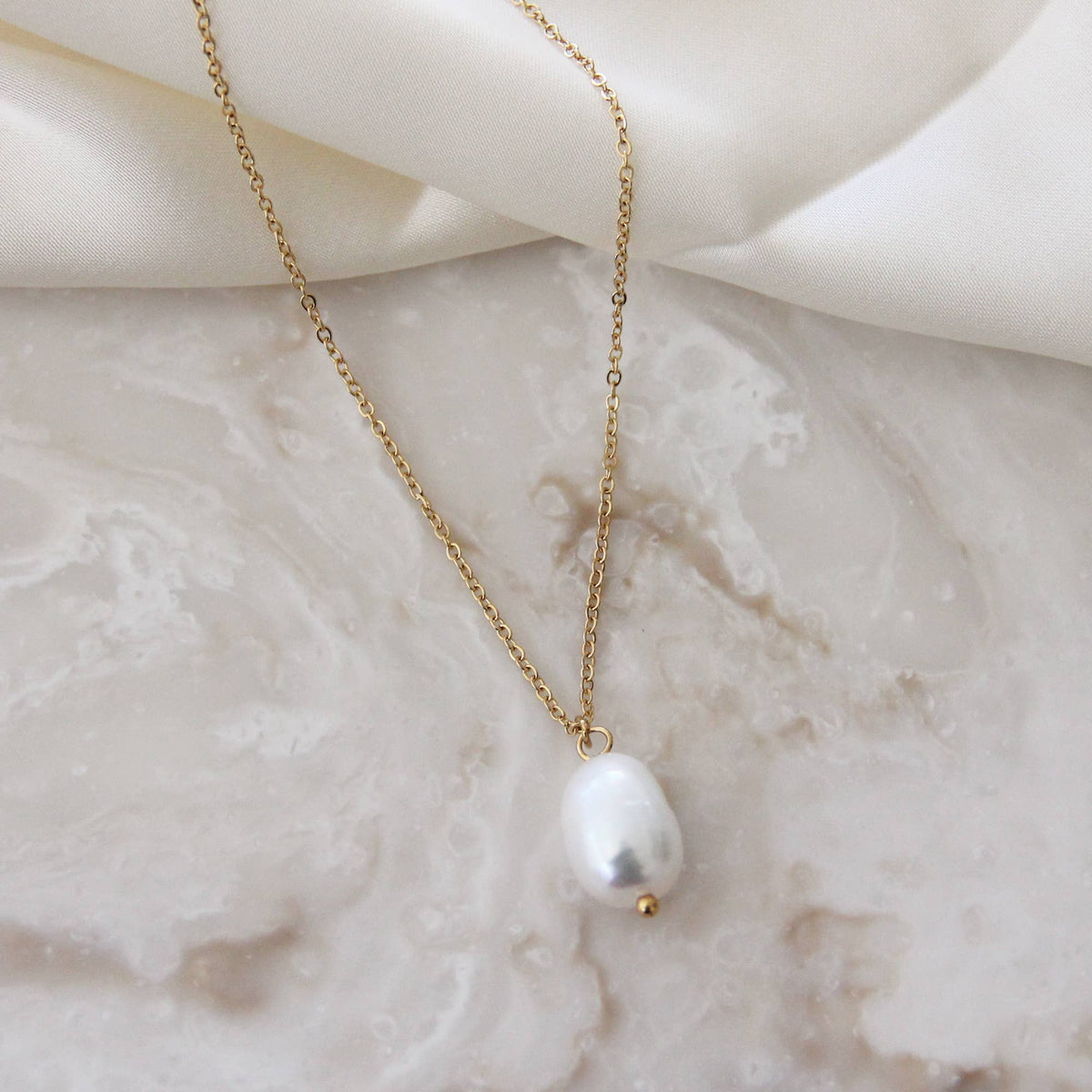 Pearl Pendant Necklace