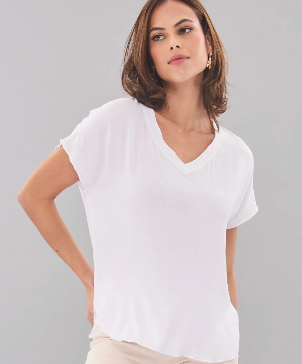 Yummy Crepe V-neck Tee