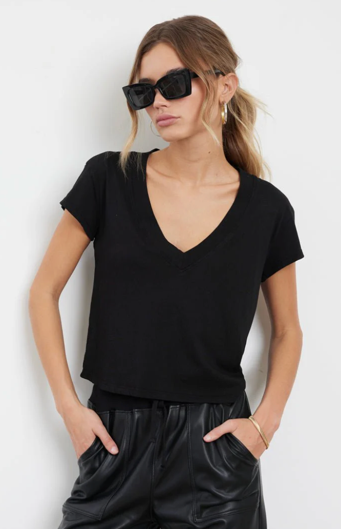 Suri Organic Deep V Cap Sleeve Tee