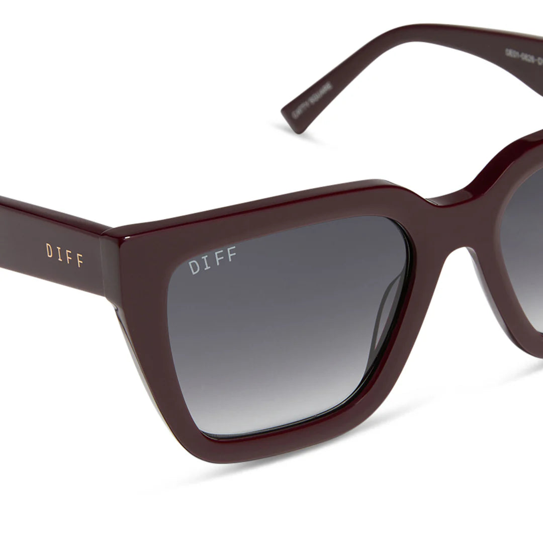 Amara Square Sunglasses